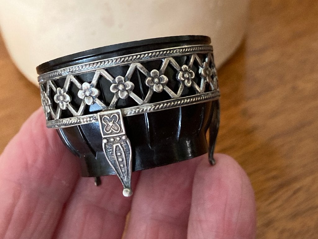 Antiek zilveren zoutvaatje met bakeliet inzet, Antiek en Kunst, Ophalen of Verzenden, Zilver