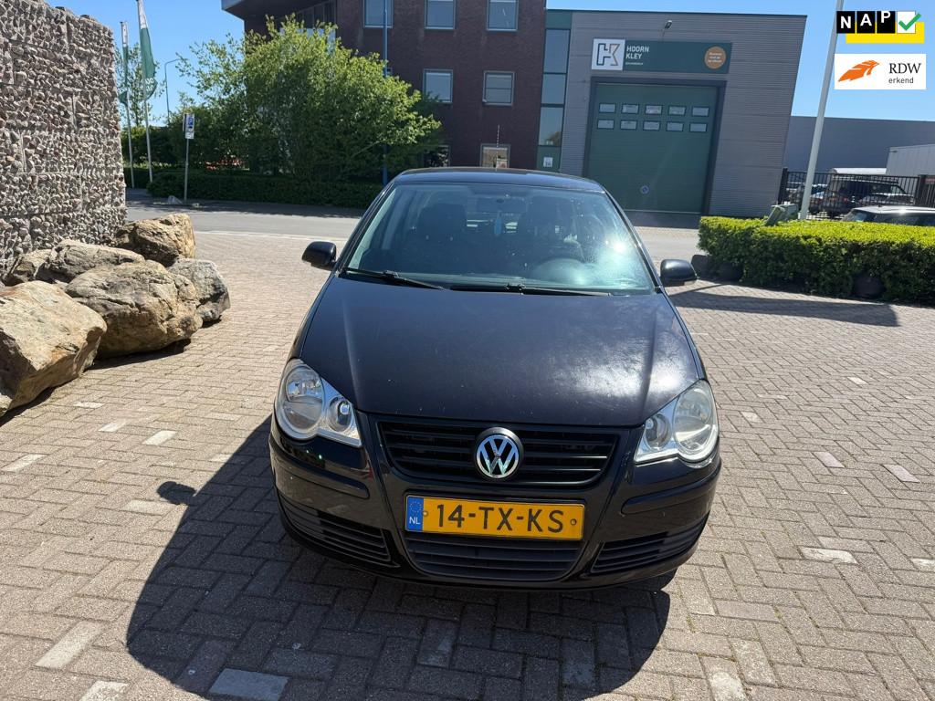 Volkswagen Polo 1.4-16V Optive, Auto's, Voorwielaandrijving, 4 cilinders, Zwart, Bedrijf