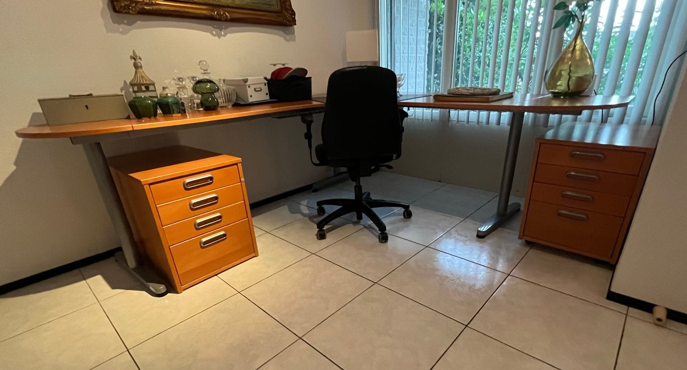 Ruim hoekbureau met ladekastjes, Huis en Inrichting, Bureaus, Ophalen, Hout, Met lades, Hoekbureau