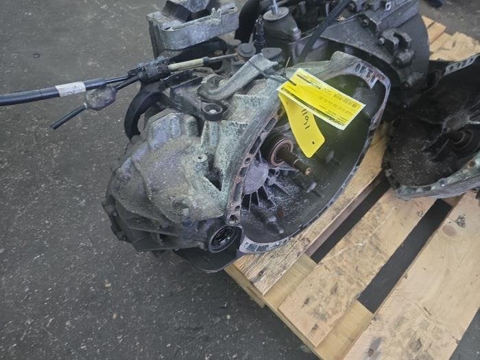 Versnellingsbak van een Renault Master, Auto-onderdelen, Transmissie en Toebehoren, Gebruikt, -, Renault, -