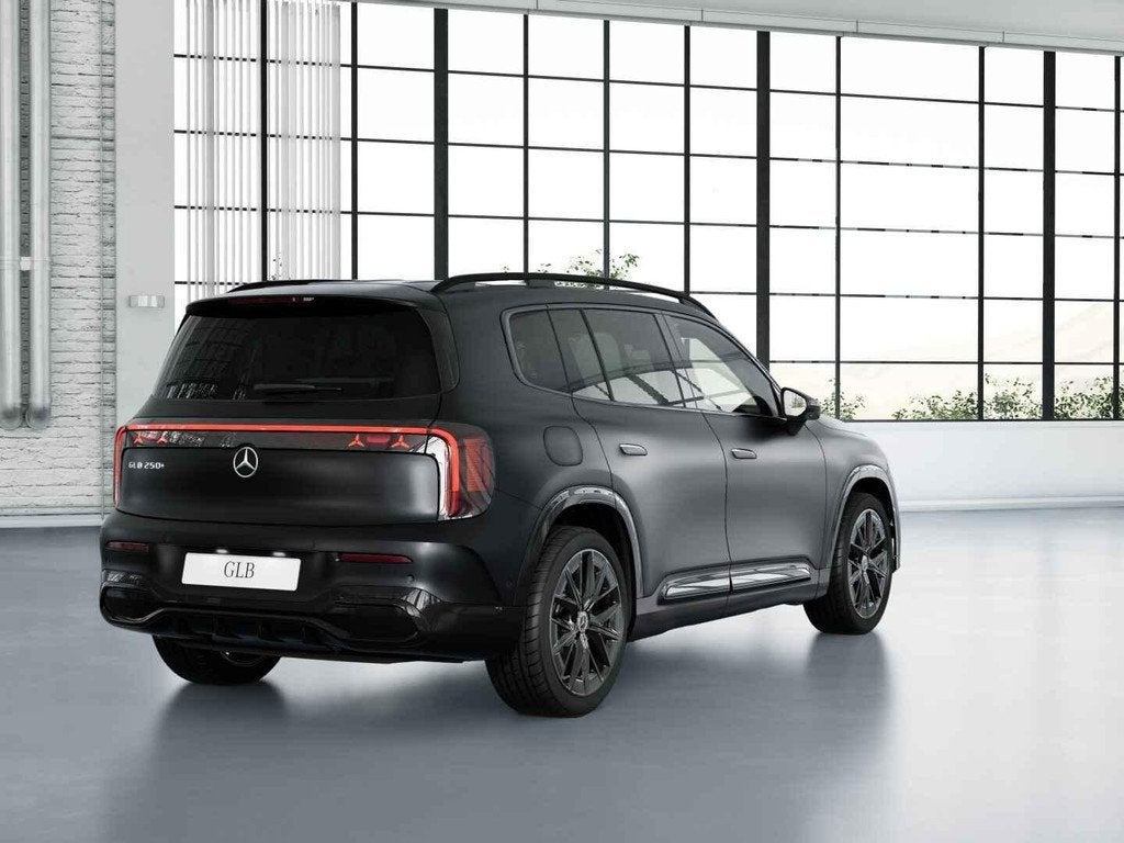Mercedes-Benz GLB electric 250+ Business Solution AMG 85.5 k, Auto's, Mercedes-Benz, Achterwielaandrijving, Zwart, 607 km, Zwart