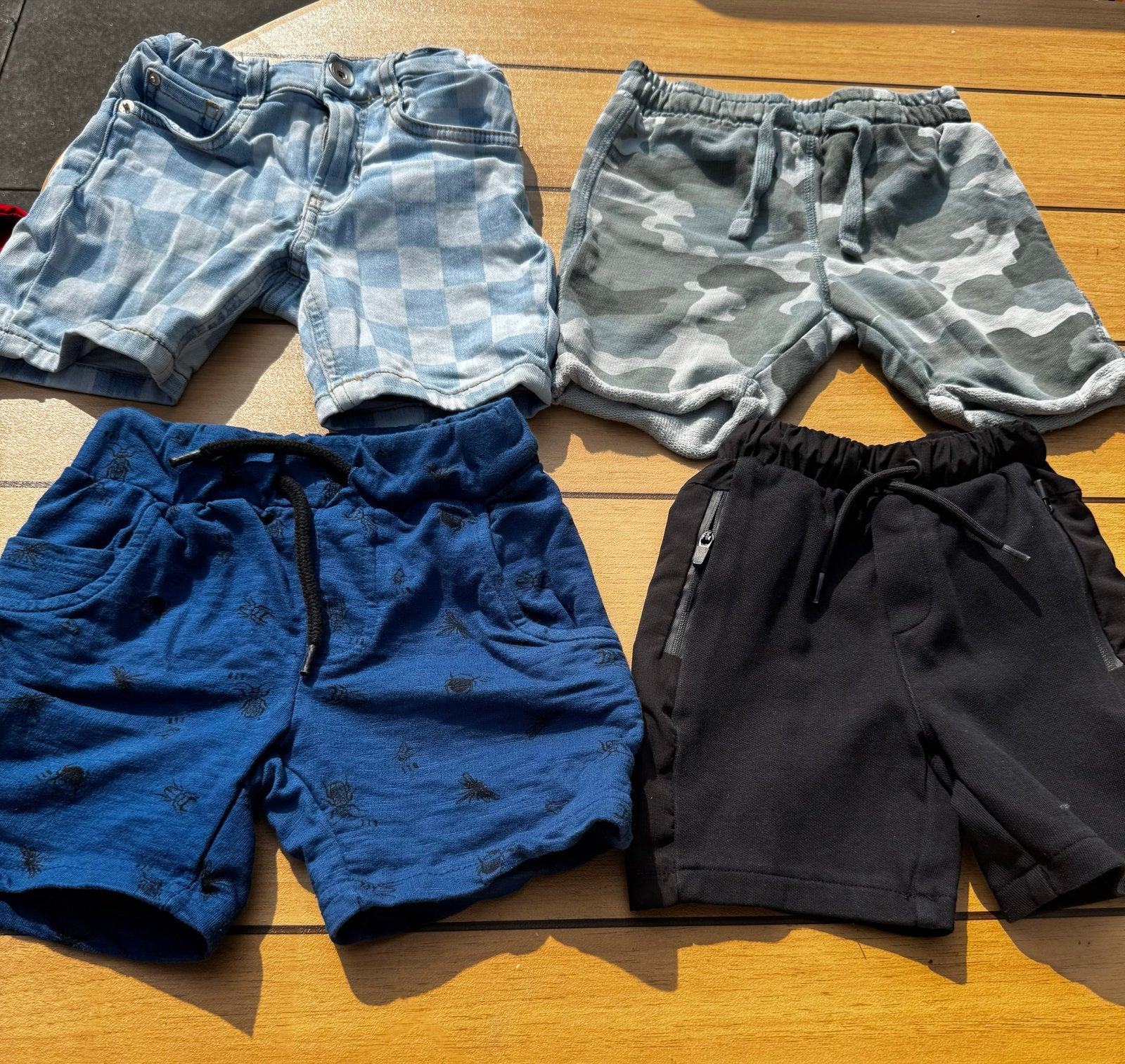 4x Jongens korte broeken maat 98-104 ZGAN, Ophalen of Verzenden, Zo goed als nieuw, Jongen, Broek