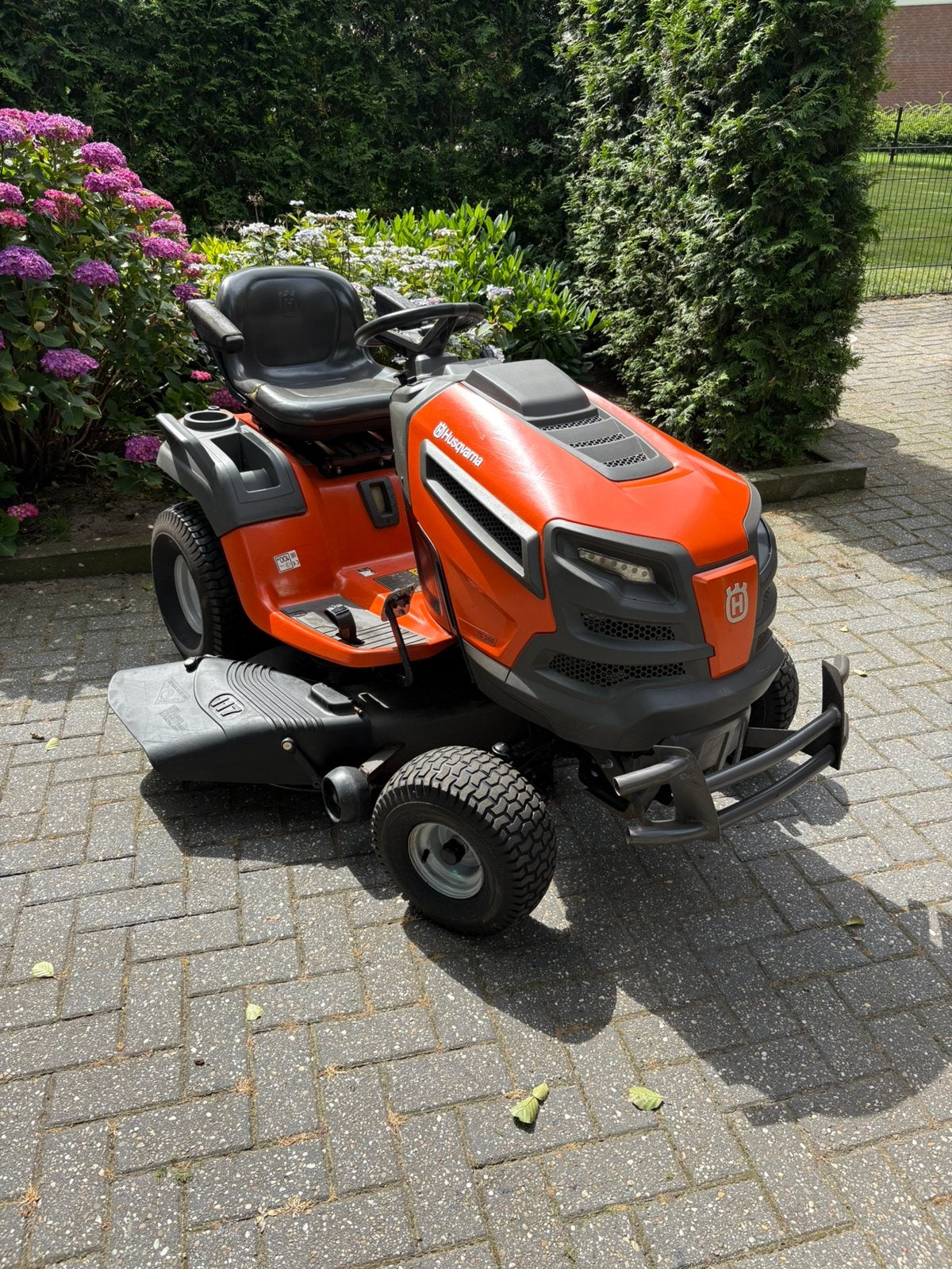 Husqvarna TS 346 met 117 cm dek 2 cilinder hydrostaat., Gebruikt, -, Elektrische starter, -
