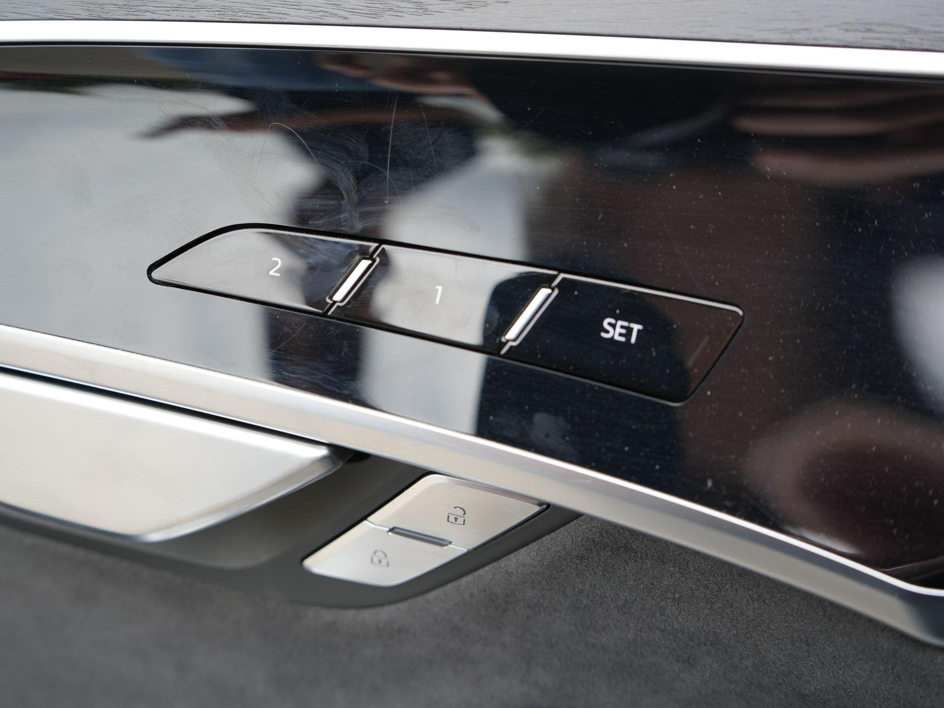 Foto 8 van Audi A8 S-Line 60 TFSI e 462 PK QUATTRO | Vierwielbesturing