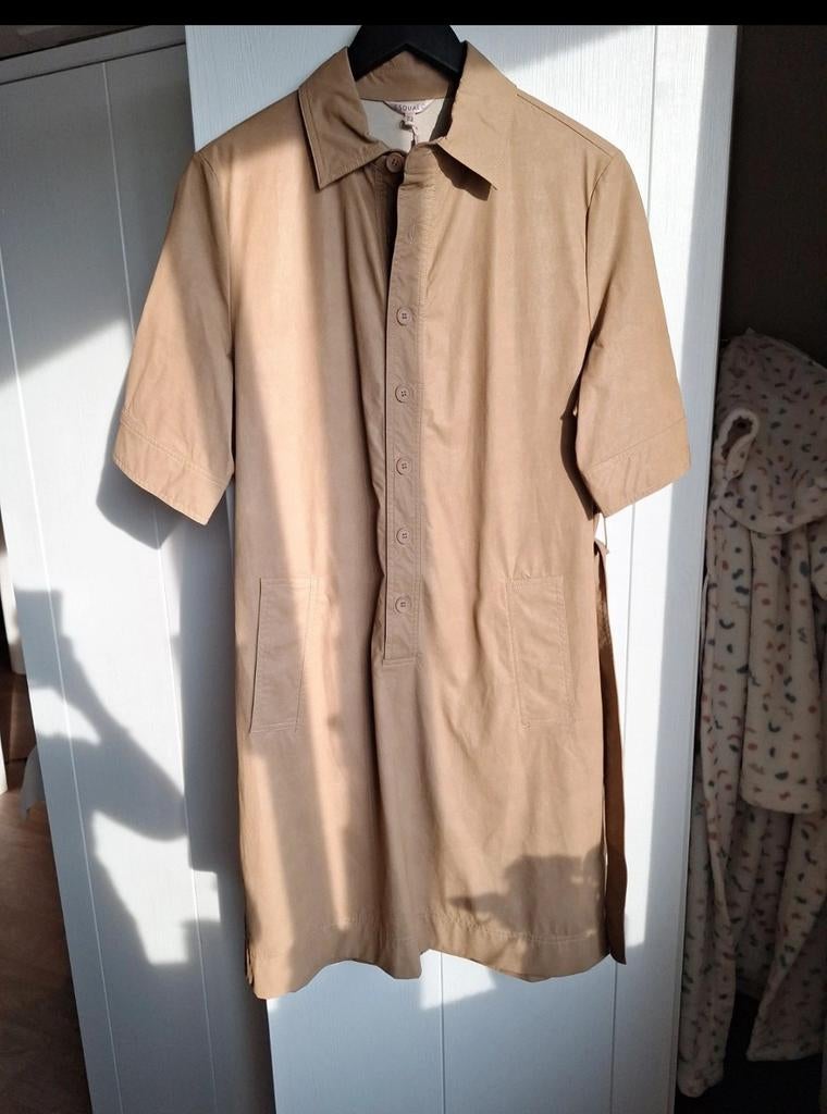 Korte mouwen leren jurkje in bruin beige, Kleding | Dames, Jurken, Maat 38/40 (M), Beige, Esqualo, Ophalen of Verzenden