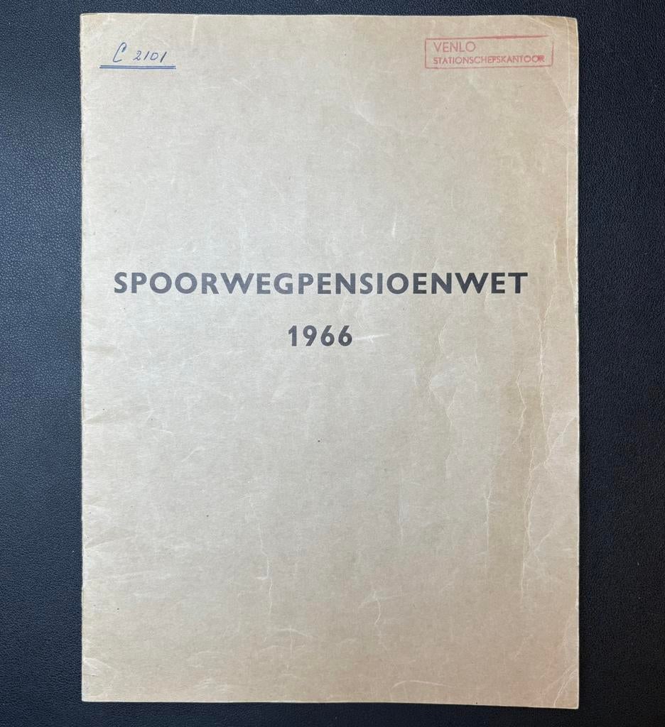 Spoorwegpensioenwet 1966 (met stempel, Venlo) (1966), Ophalen of Verzenden, Gebruikt, Trein, Boek of Tijdschrift
