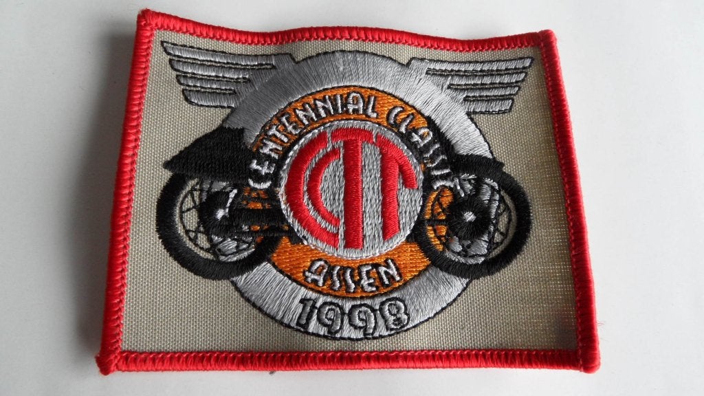TT Assen Centennial Classic 1989 badge, Verzenden, Gebruikt, Gebruiksvoorwerp