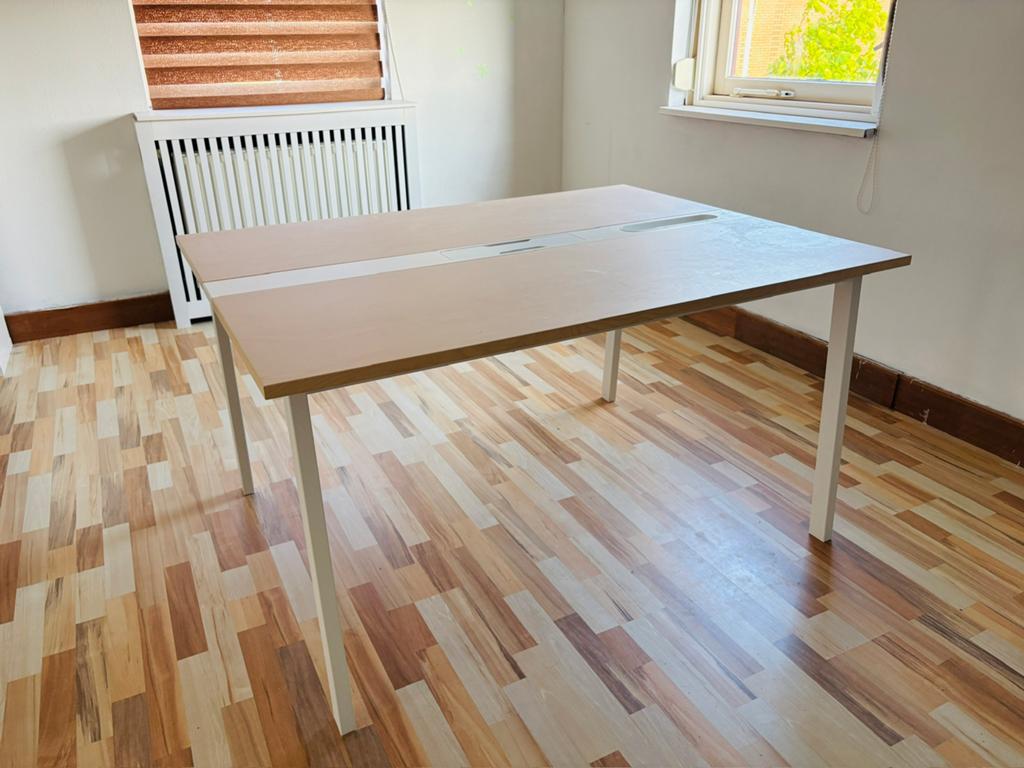 IKEA MITTZON Conference table, 140x108x75 cm, Ophalen, Tot twee personen, Zo goed als nieuw, Rechthoekig
