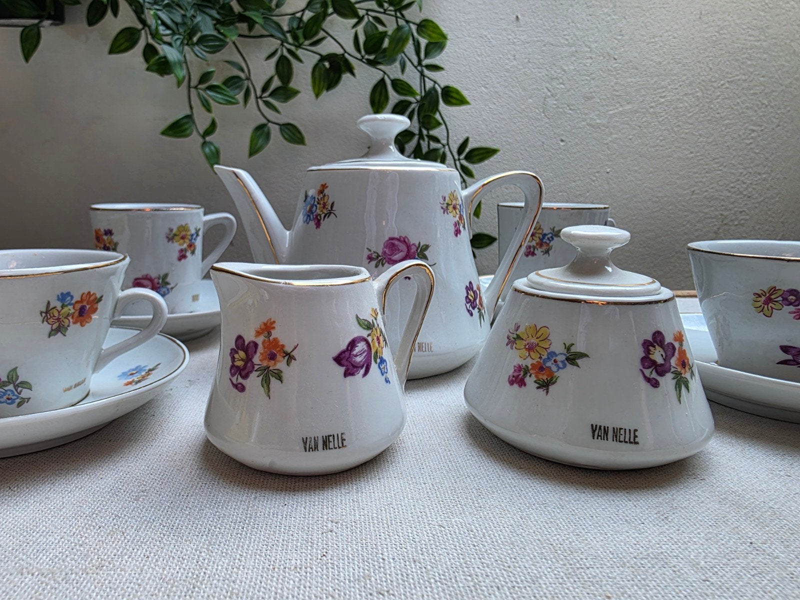 v Nelle bloemetjes servies kind, Ophalen of Verzenden, Porselein, Kop en/of schotel