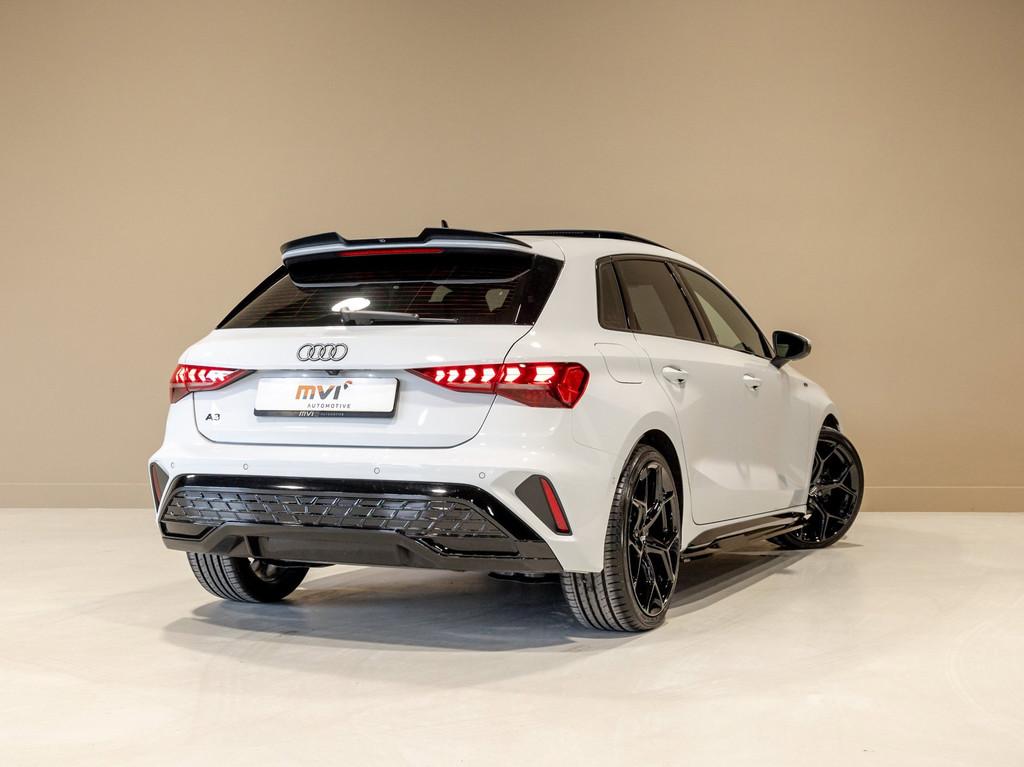 Audi A3 Sportback 35 TFSI 2x S-Line edition / 150pk / Maxton, 1300 kg, 4 cilinders, Leder en Stof, Bedrijf