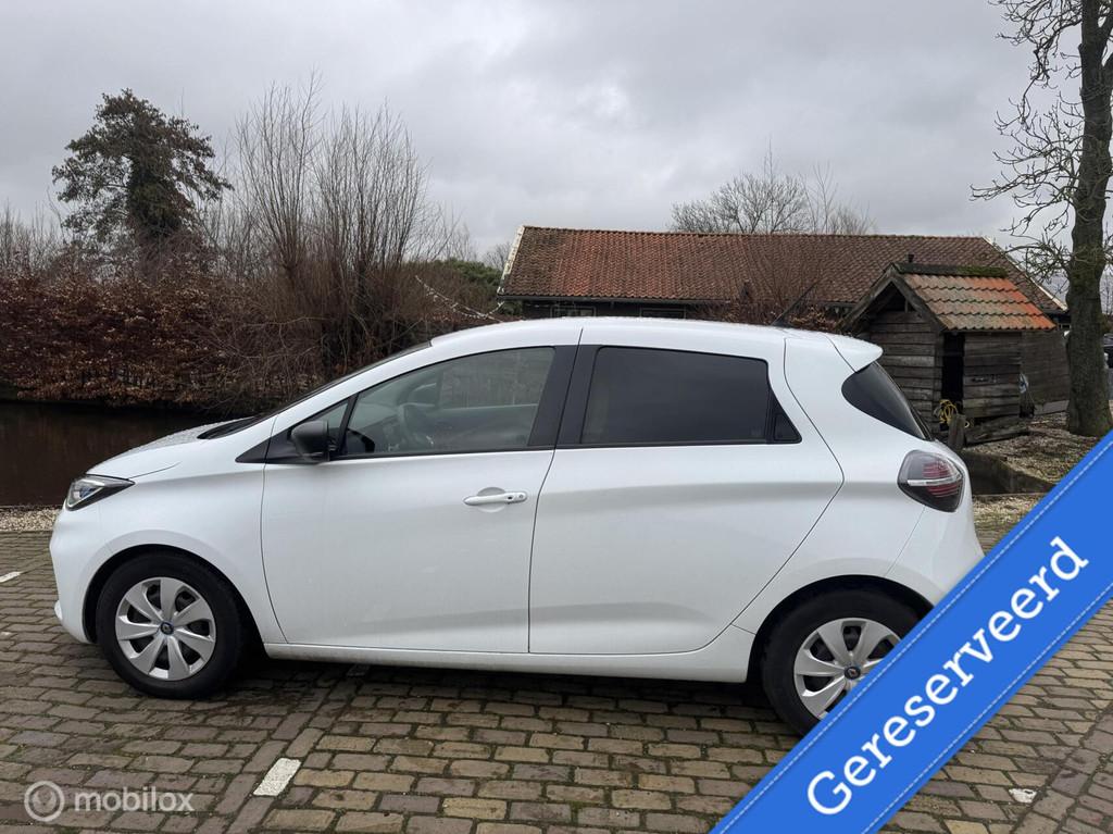 Renault Zoe R110 Life 52 kWh (Accu huur) Nette auto, Auto's, Gebruikt, Met garantie (alle), LED verlichting, Wit