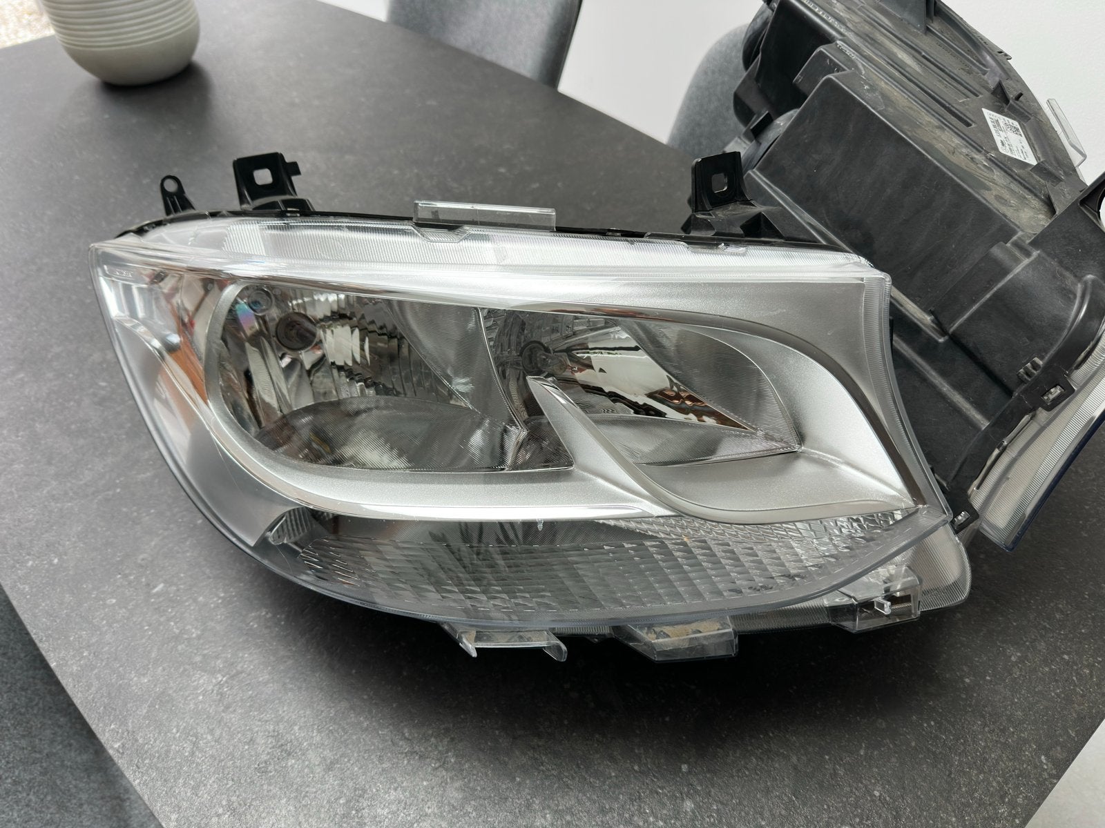 Koplamp Rechts Mercedes-Benz sprinter vs30/907, Auto-onderdelen, Verlichting, Ophalen of Verzenden, Gebruikt, Mercedes-Benz