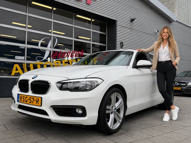 BMW 1-serie 118i 5Drs - 47.000 KM I Navigatie / Apple CarPla