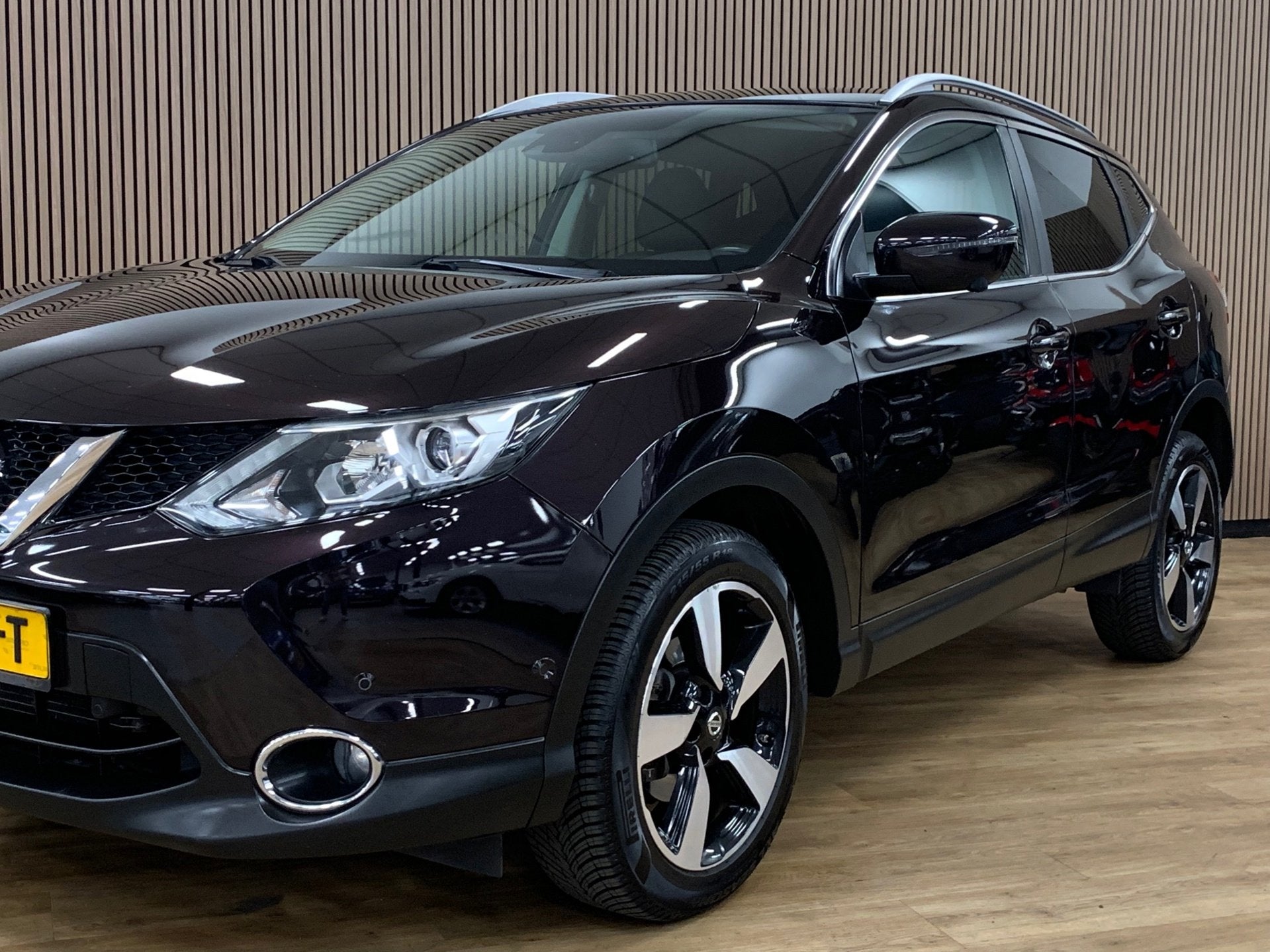 Nissan Qashqai 1.2 Tekna|Automaat|360 Camera|Navigatie|Xenon, Auto's, Dealer onderhouden, Gebruikt, 116 pk, Bedrijf