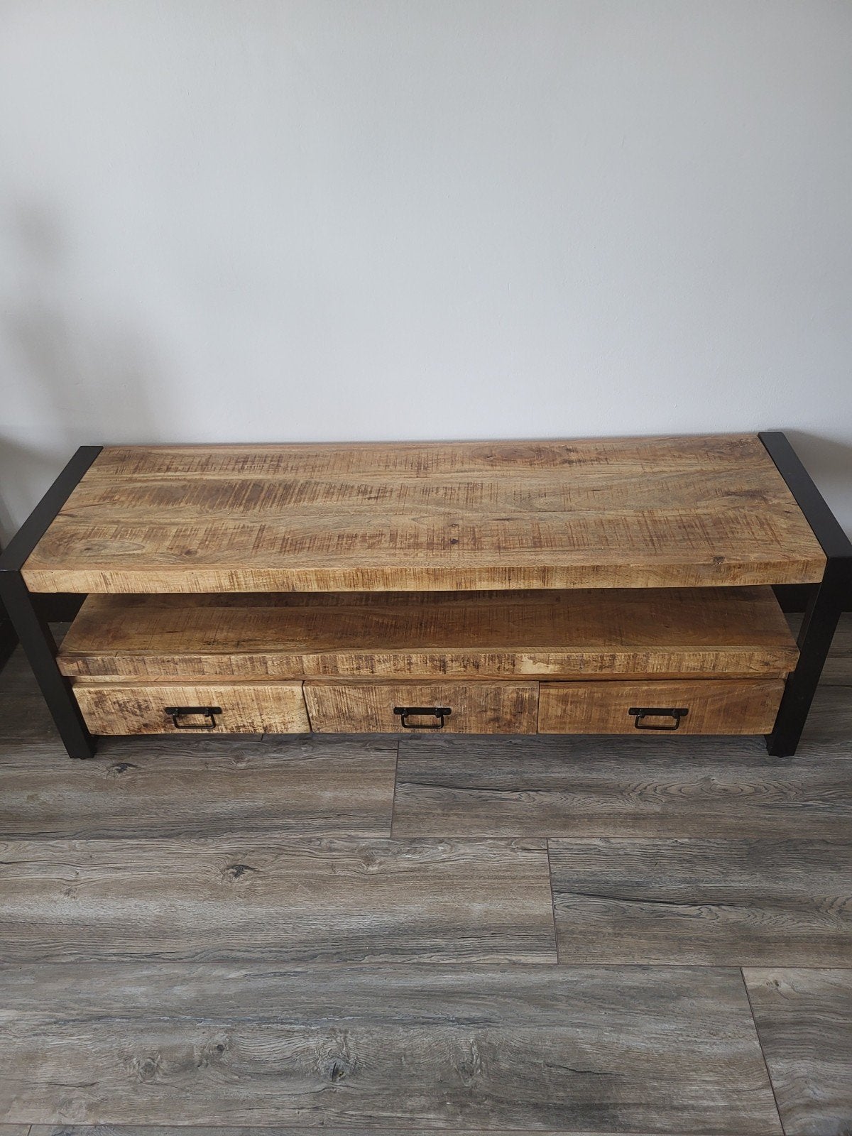 tv meubel mangohout, Ophalen, Minder dan 50 cm, 100 tot 150 cm, Zo goed als nieuw