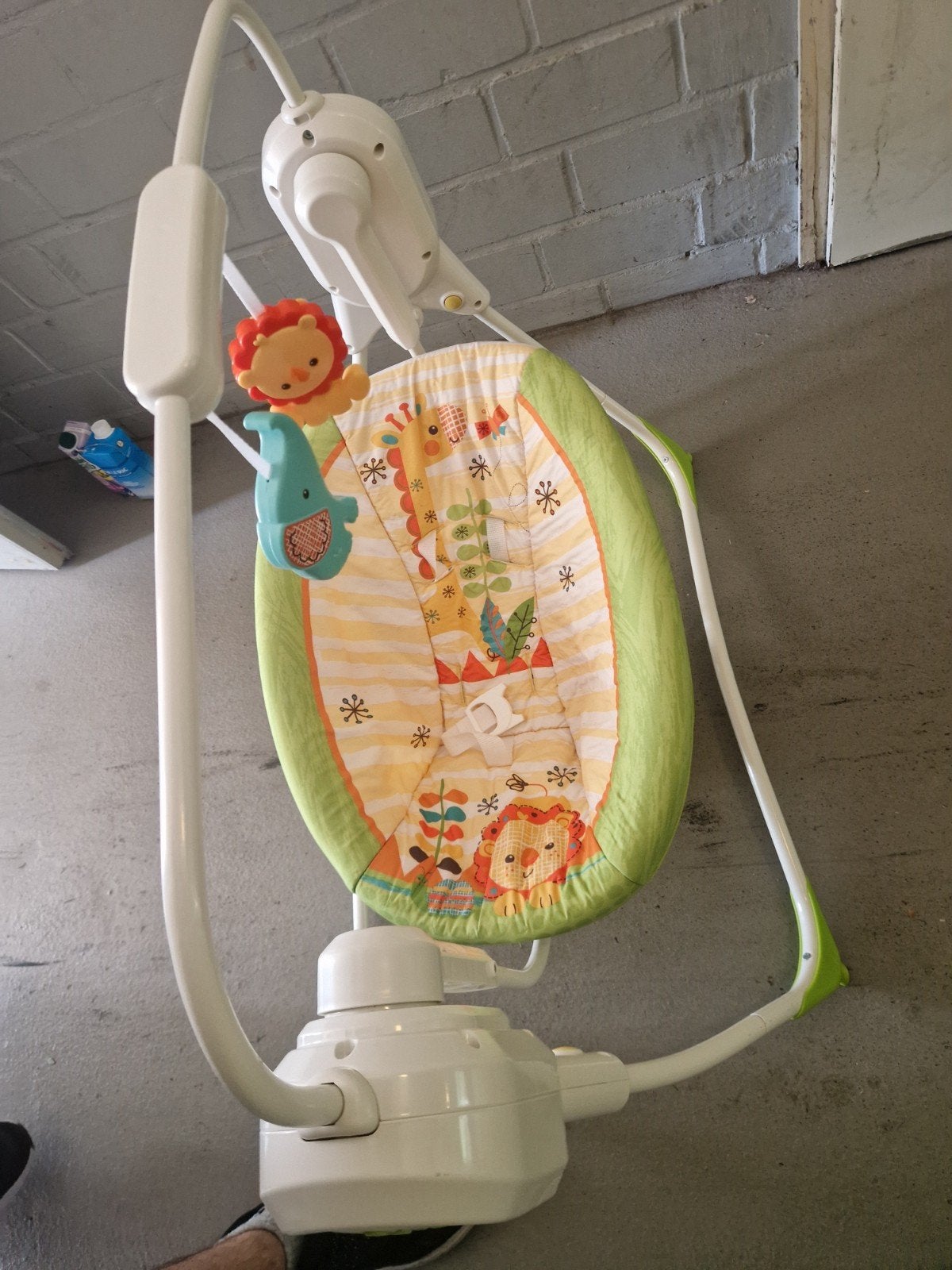 Nette en goed werkende babyschommel, Ophalen of Verzenden, Zo goed als nieuw