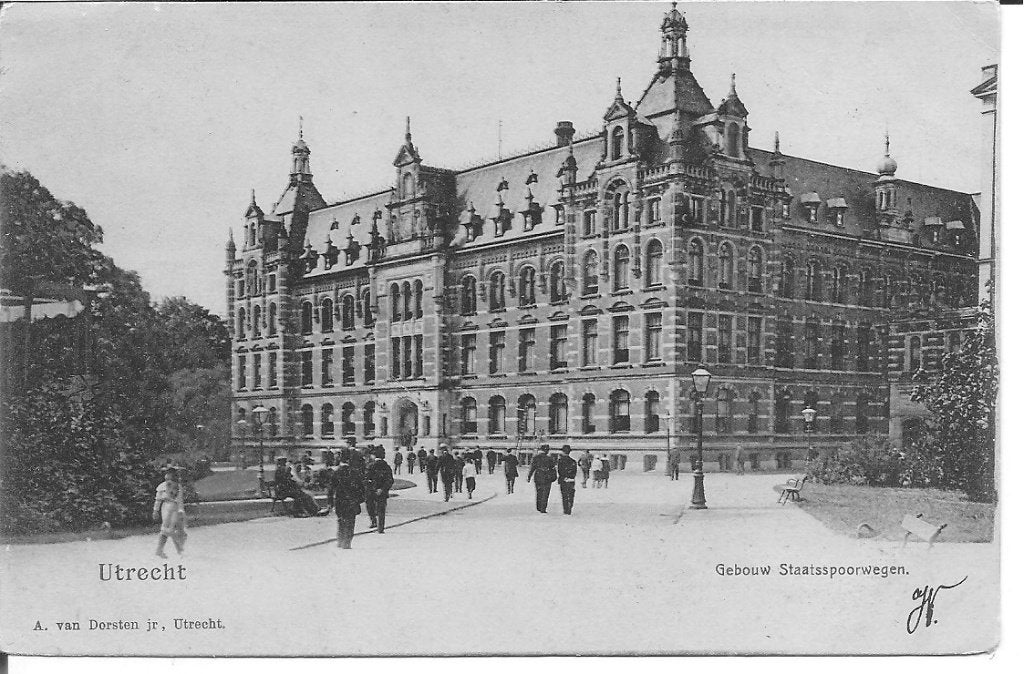 Oude ansichtkaart Utrecht - Gebouw Staatsspoorwegen, Ophalen of Verzenden, Voor 1920, Gelopen, Utrecht