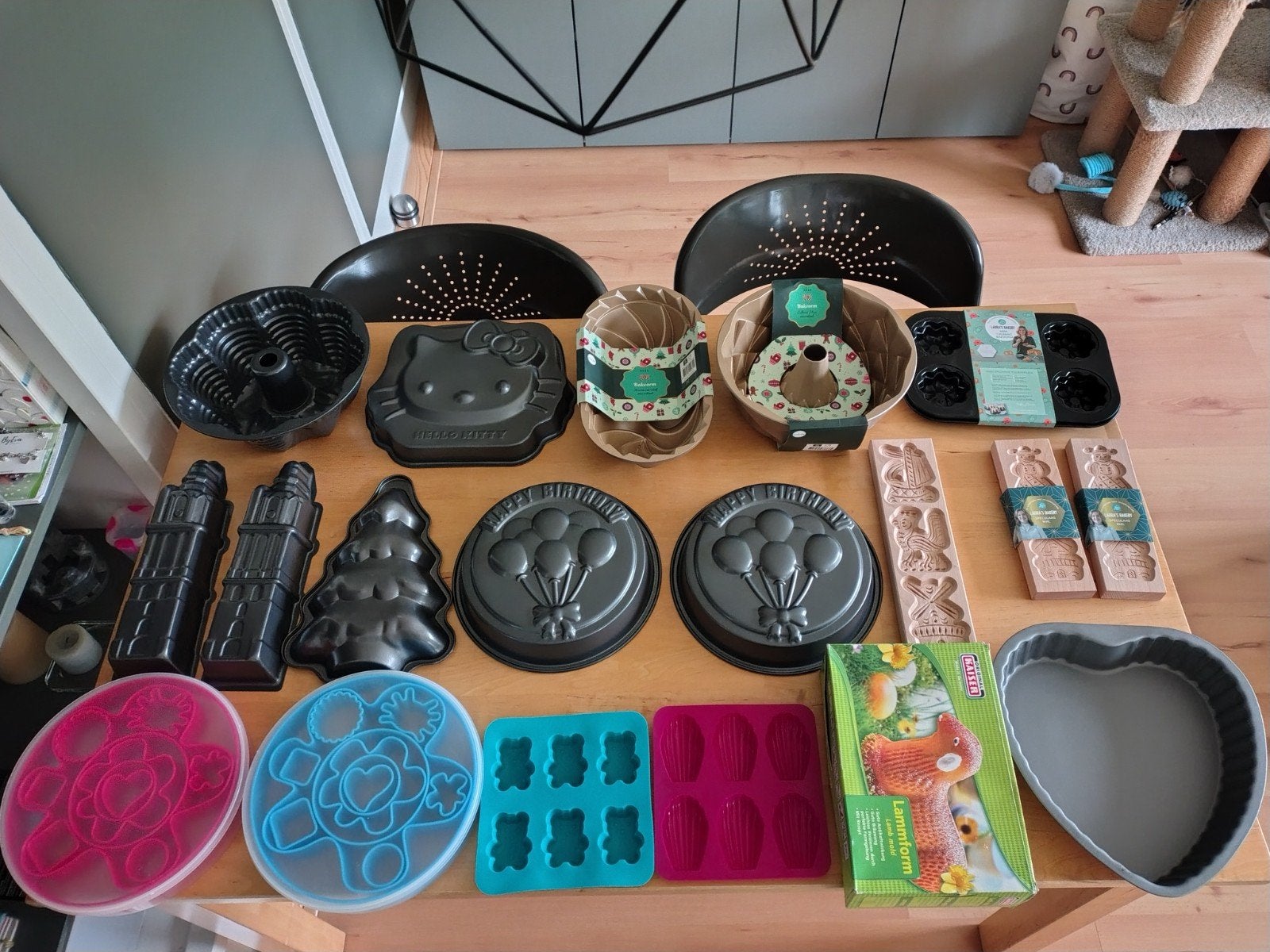 Laura's bakery,Ikea, Kaiser,bakvormen, koekjes, cake taart, Ophalen, Zo goed als nieuw, Bakvorm