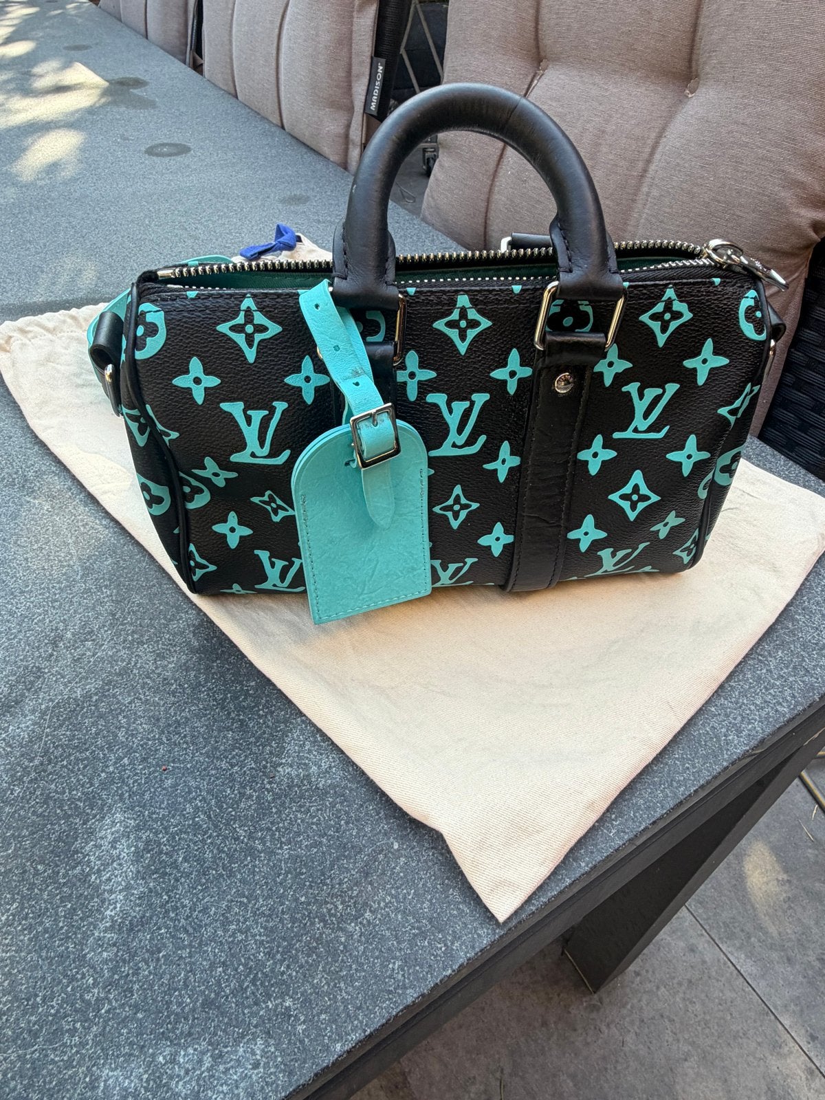 Louis Vuitton Keepall Bandoulière 25 Turquoise, Ophalen, Zo goed als nieuw, Overige kleuren, Handtas
