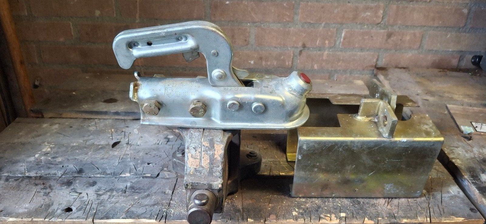 Aanhanger koppeling En Disselslot, Ophalen