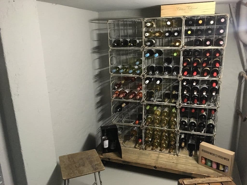 Zeer oude gave zinken melkratten als wijnrek - wijnkast wijn, Antiek en Kunst, Ophalen