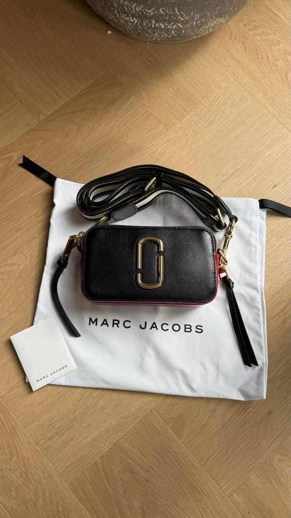 Marc Jacobs Snapshot - Zwart/Bordeaux/Rood/Crème, Ophalen of Verzenden, Zo goed als nieuw, Zwart, Schoudertasje