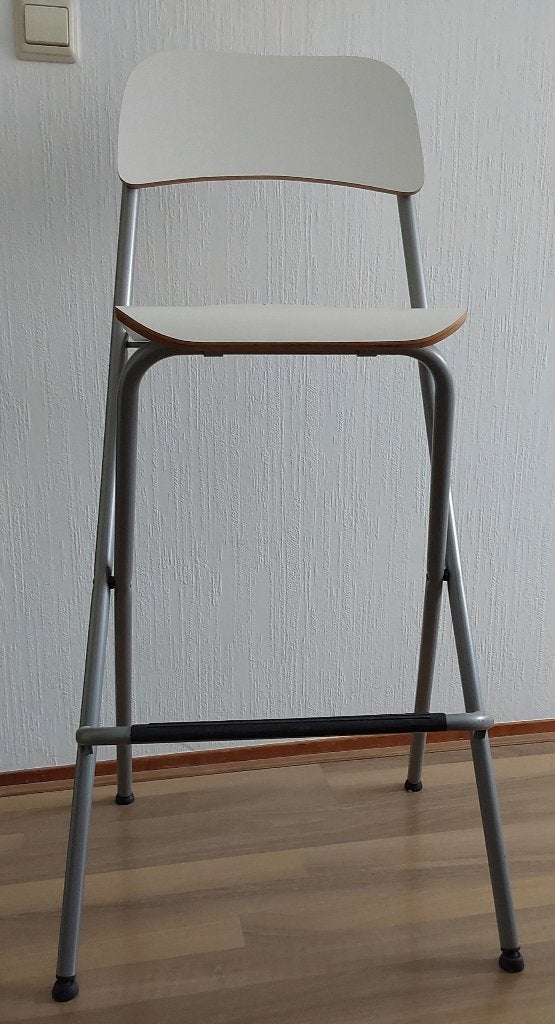 2 Barkrukstoelen, Huis en Inrichting, Ophalen, 60 tot 90 cm, Zo goed als nieuw, Hout