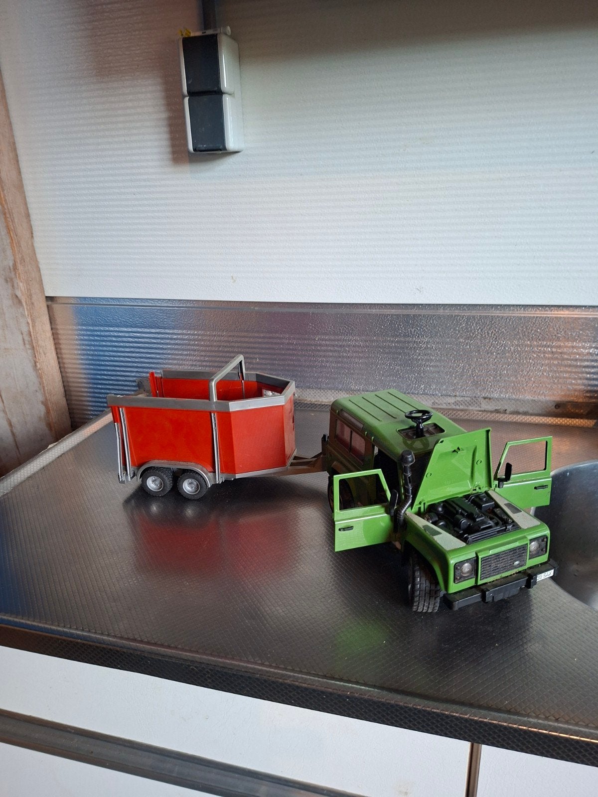 Landcruiser met trailer en koe, Ophalen, Gebruikt