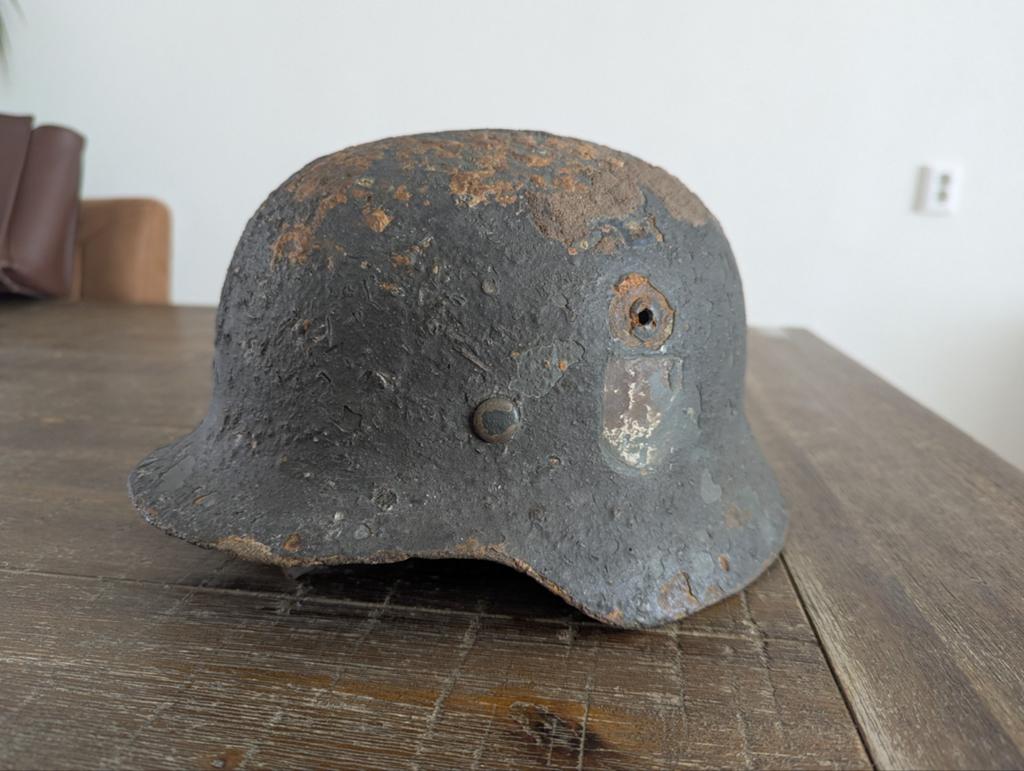 Duitse M35 helm Stalingrad bodemvondst, Verzamelen, Verzenden, Landmacht, Duitsland, Helm of Baret