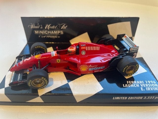 Ferrari Launch version 1996 E. Irvine, Ophalen of Verzenden, Zo goed als nieuw, Formule 1