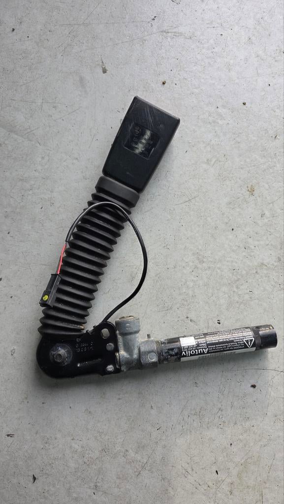 Gordelspanner passagierskant rechts voor BMW F10, Auto-onderdelen, Interieur en Bekleding, Ophalen of Verzenden, BMW