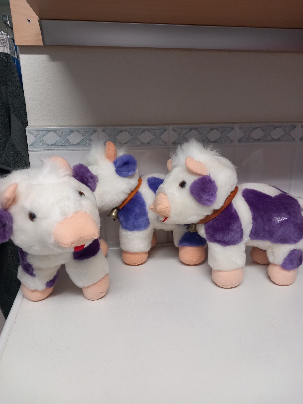 3 Milka Koeien Knuffels en Milka Muts, Ophalen of Verzenden, Zo goed als nieuw