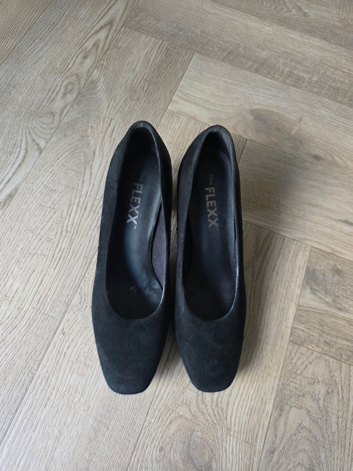 Nieuwe zwarte suède pumps - The Flexx - Maat 37,5, Pumps, The Flexx, Zwart, Nieuw