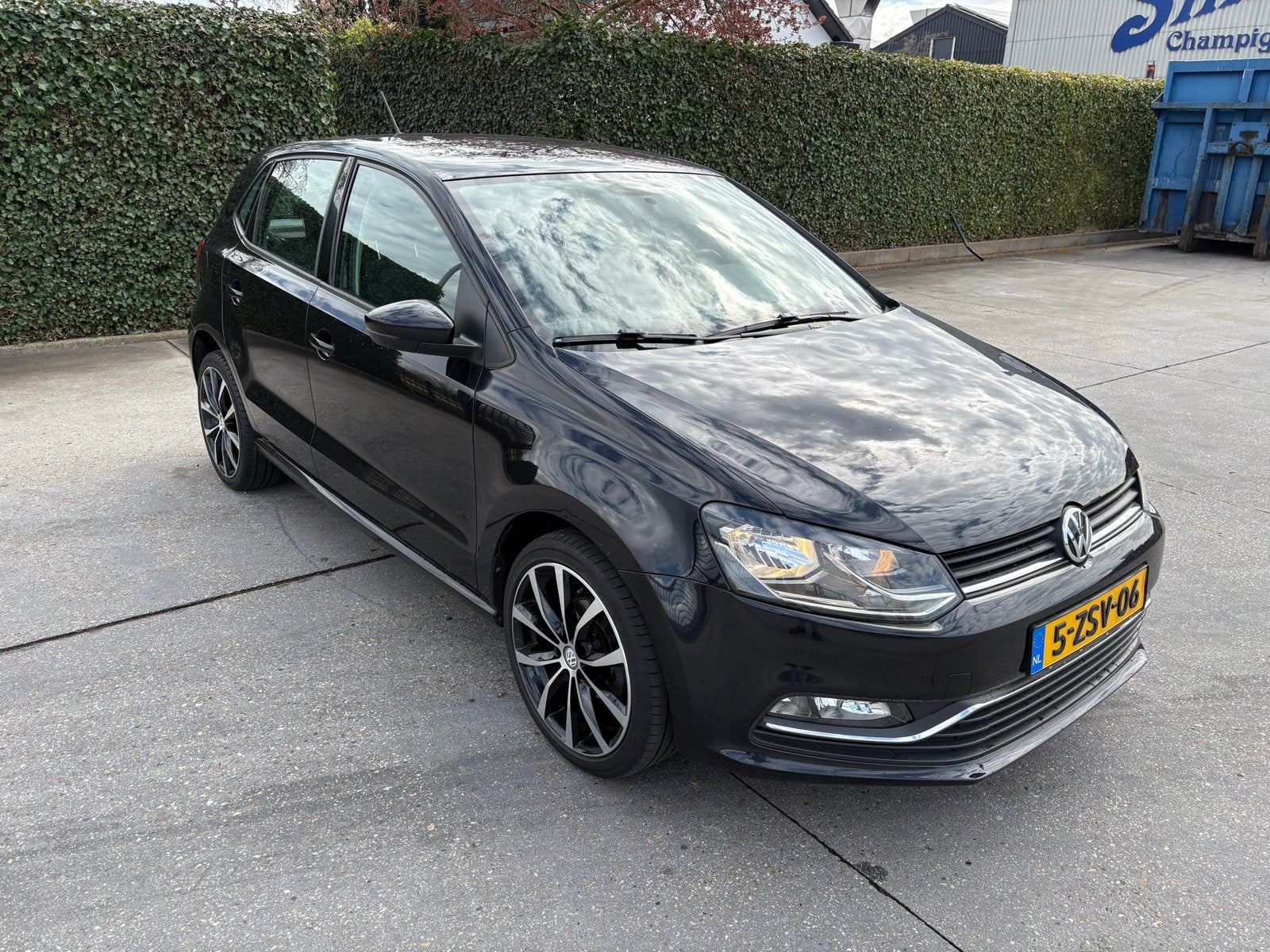 Volkswagen Polo 1.2 TSI 66KW 2014 Zwart, 40 €/maand, 4 cilinders, Zwart, Handgeschakeld