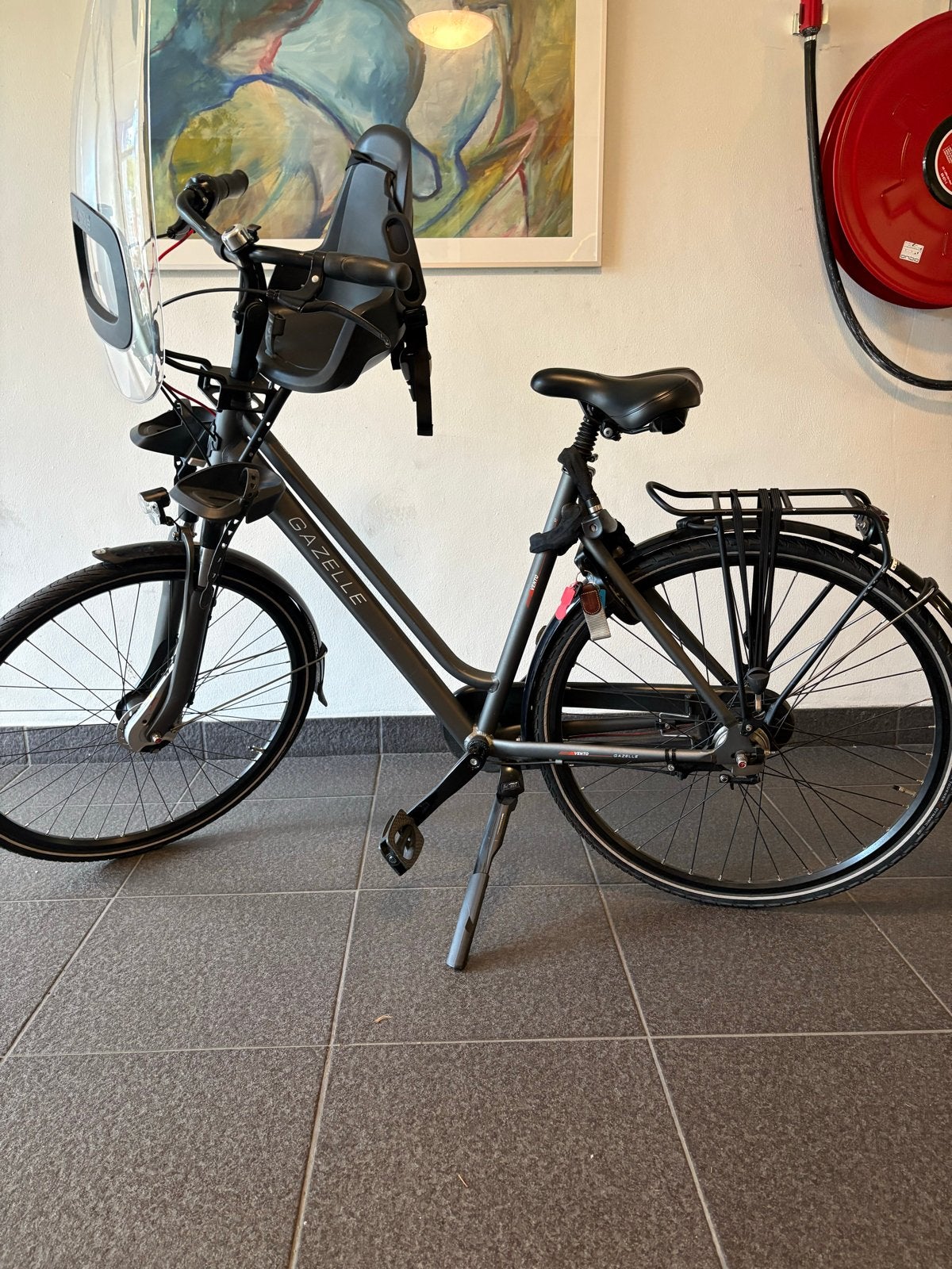 Foto 3 van Gazelle Vento damesfiets met fietsstoeltje