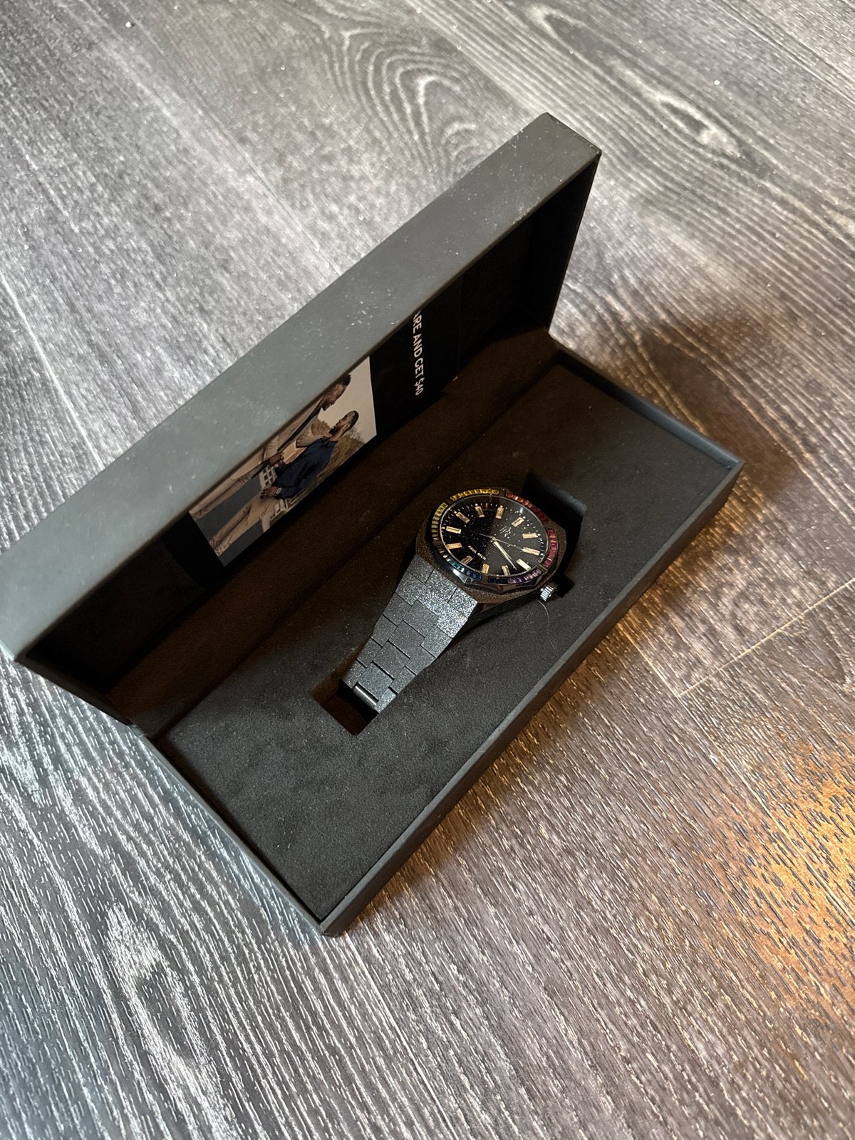Paul Rich Horloge Zwart met Regenboogkleuren - Nieuw, Sieraden, Tassen en Uiterlijk, Overige merken, Staal, Staal, Polshorloge