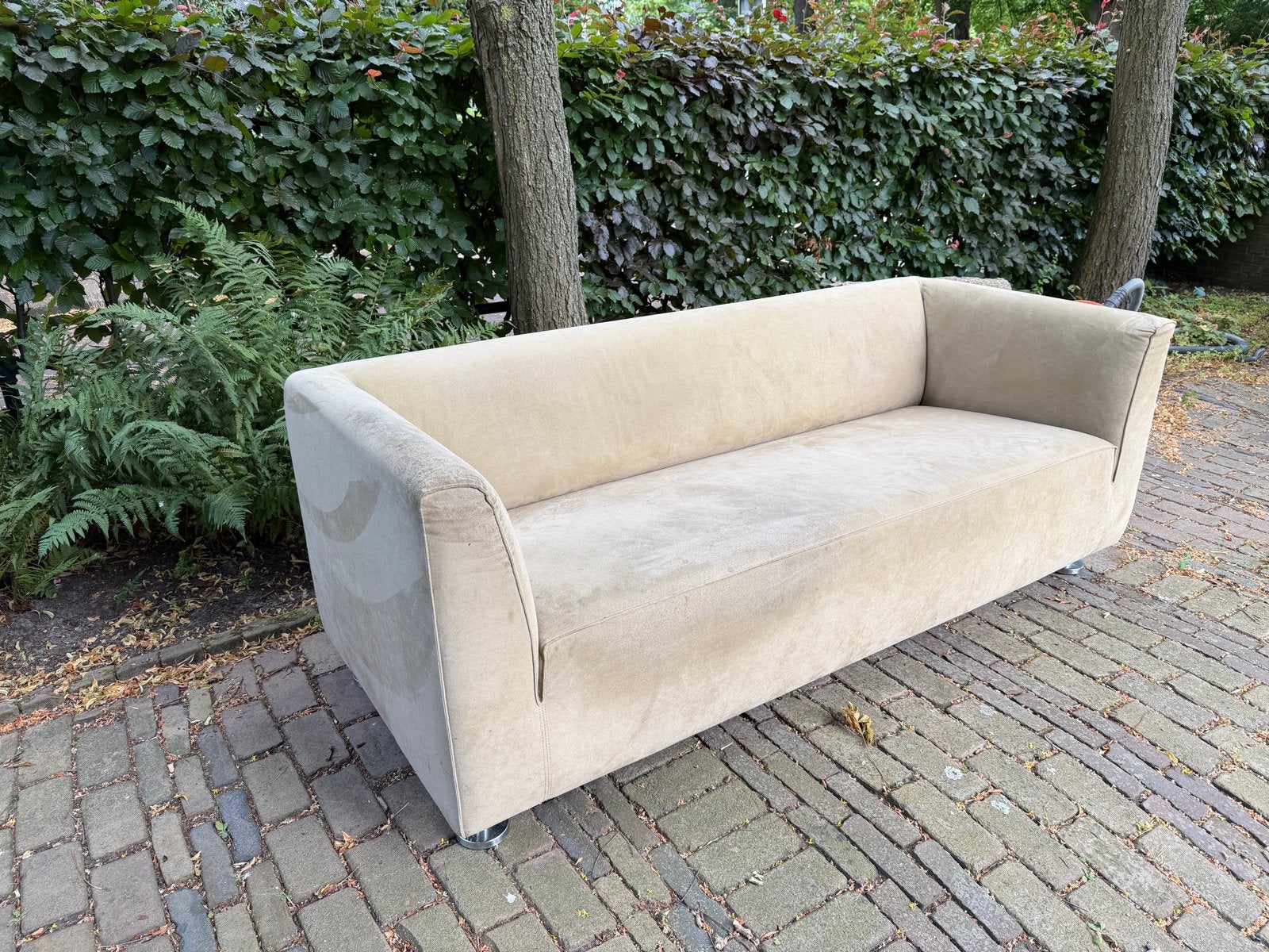 Bank Gelderland 2,5-zits alcantara met vlekken., Ophalen, Gebruikt, Driepersoons, 75 tot 100 cm