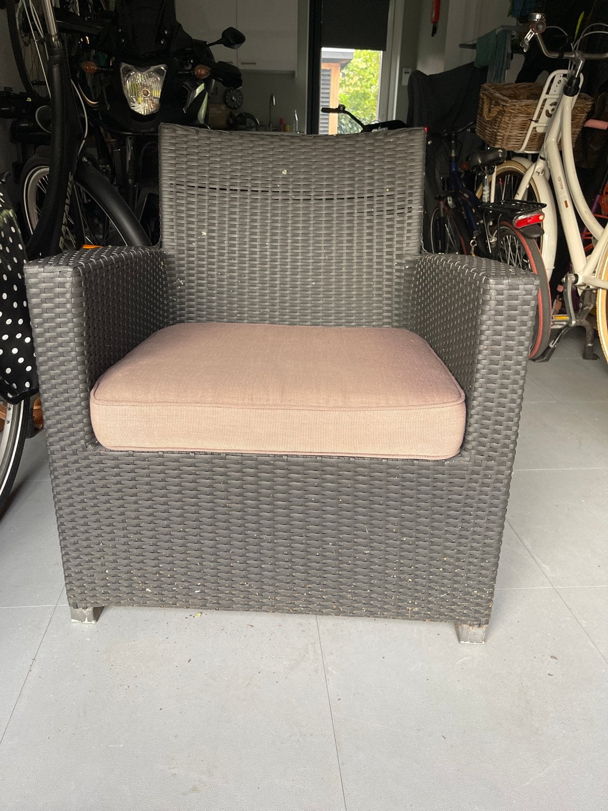 Comfortabele relaxstoel voor buiten -, Ophalen, Gebruikt, Kunststof