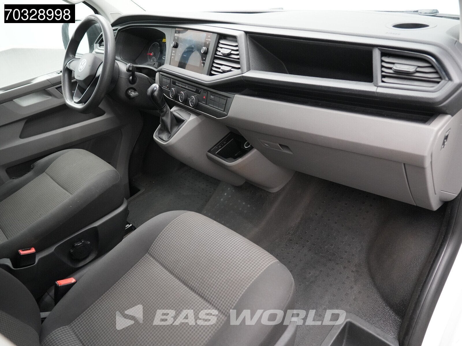Volkswagen Transporter 150PK Automaat Hoog Dak Dubbel Cabine, Auto's, Bestelauto's, Stof, Gebruikt, Euro 6, 150 pk