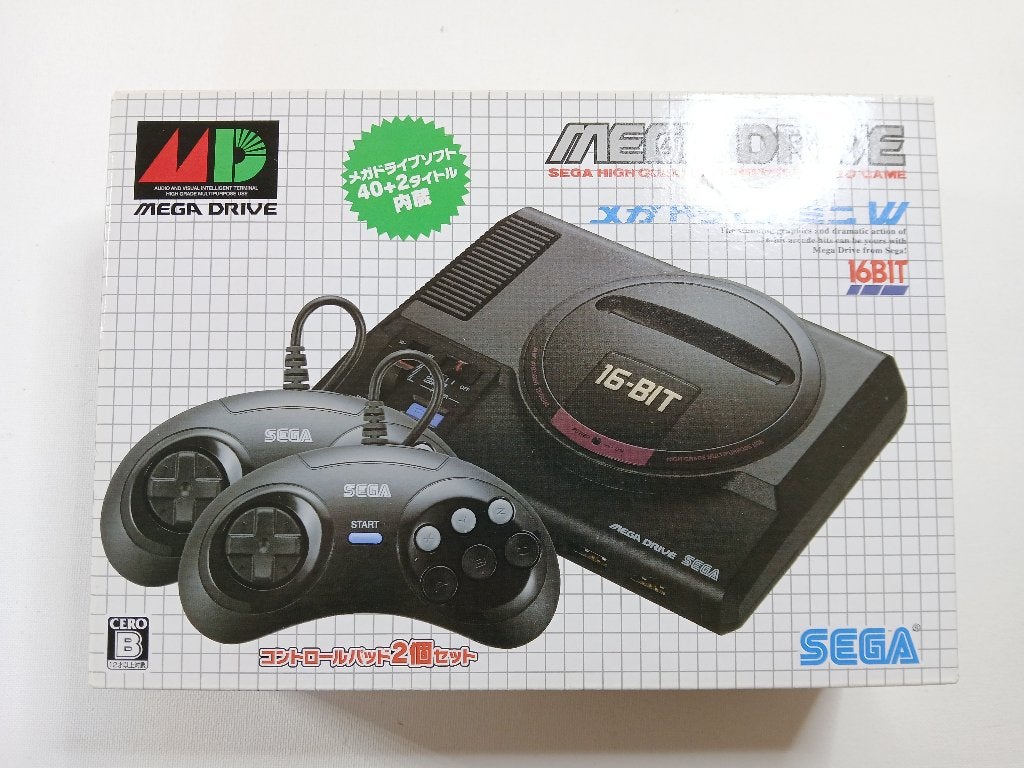 SEGA Classic Mini Mega Drive - Japanse Versie - Compleet, Gebruikt, Verzenden, Met 2 controllers, Saturn of Dreamcast