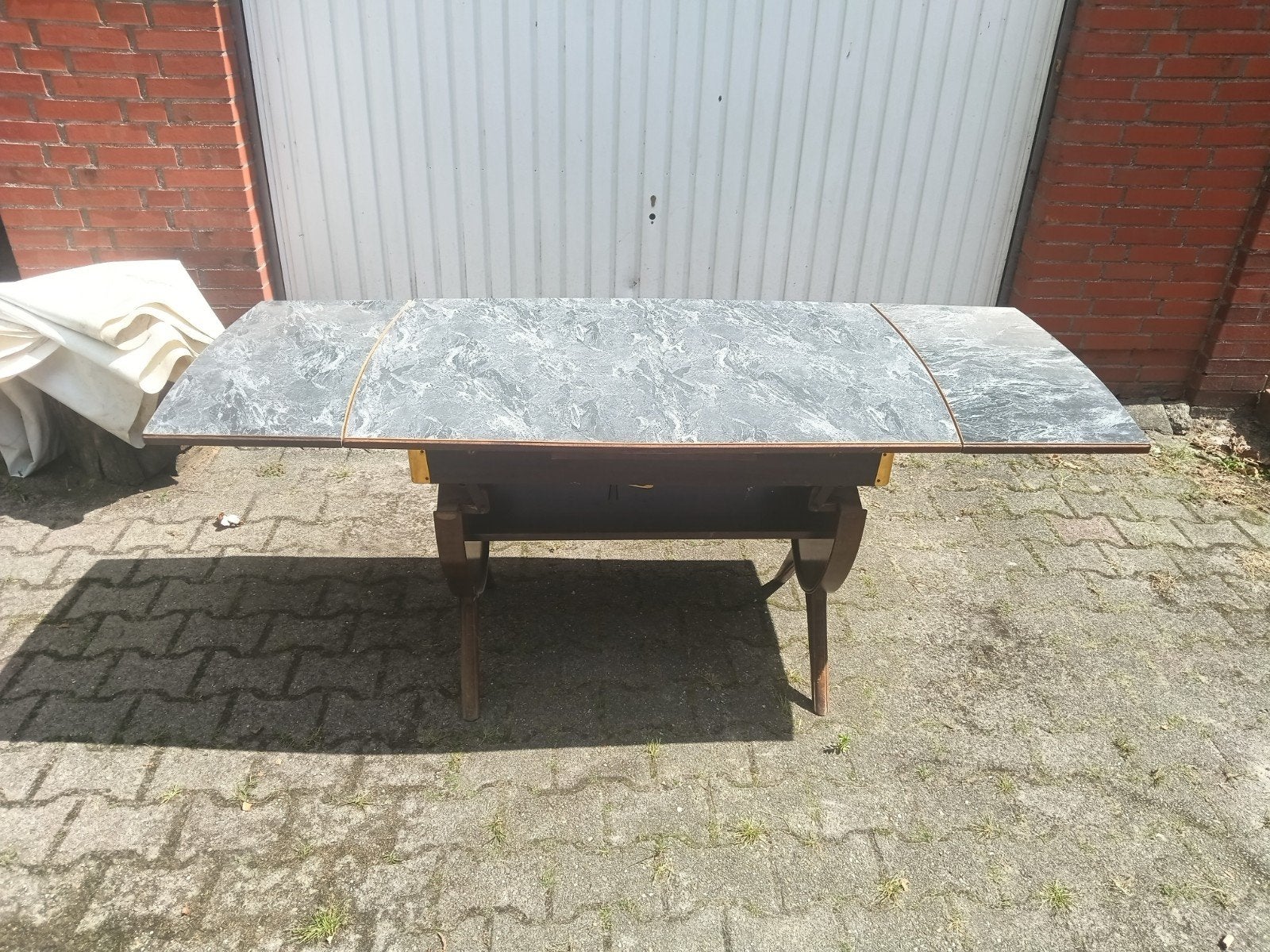 Uitschuifbare vintage 60 jaren eettafel met marmerlook blad, Ophalen