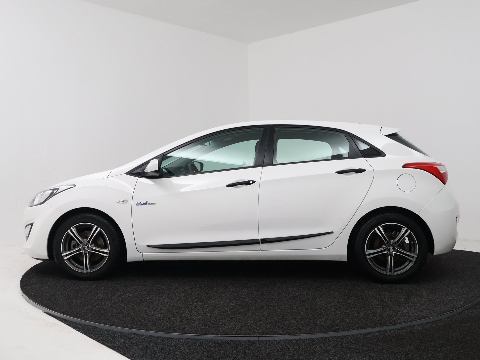 Hyundai i30 1.6 GDI i-Drive Cool Plus | Bluetooth | Airco |, Voorwielaandrijving, Gebruikt, 4 cilinders, Wit