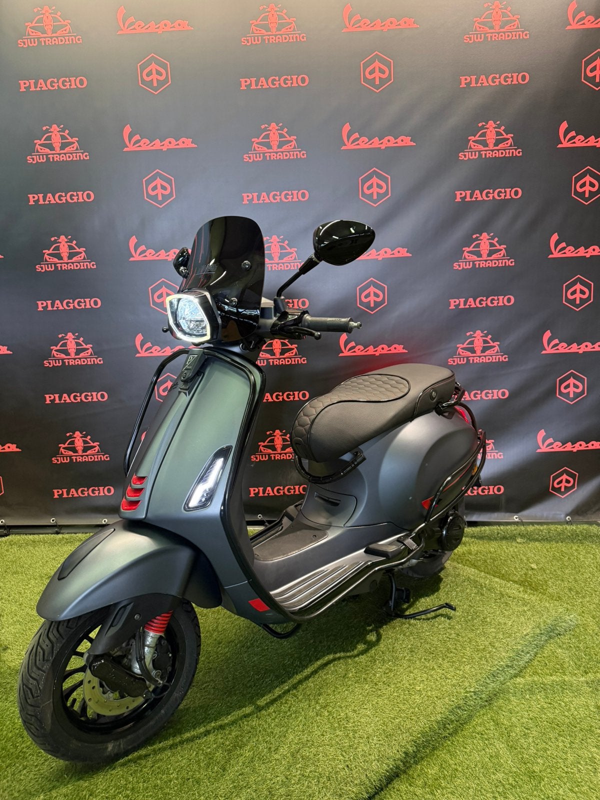 Vespa Sprint 2021 Snor/Brom! Mat Grijs / RS Zadel / Garantie, Ophalen of Verzenden, Benzine