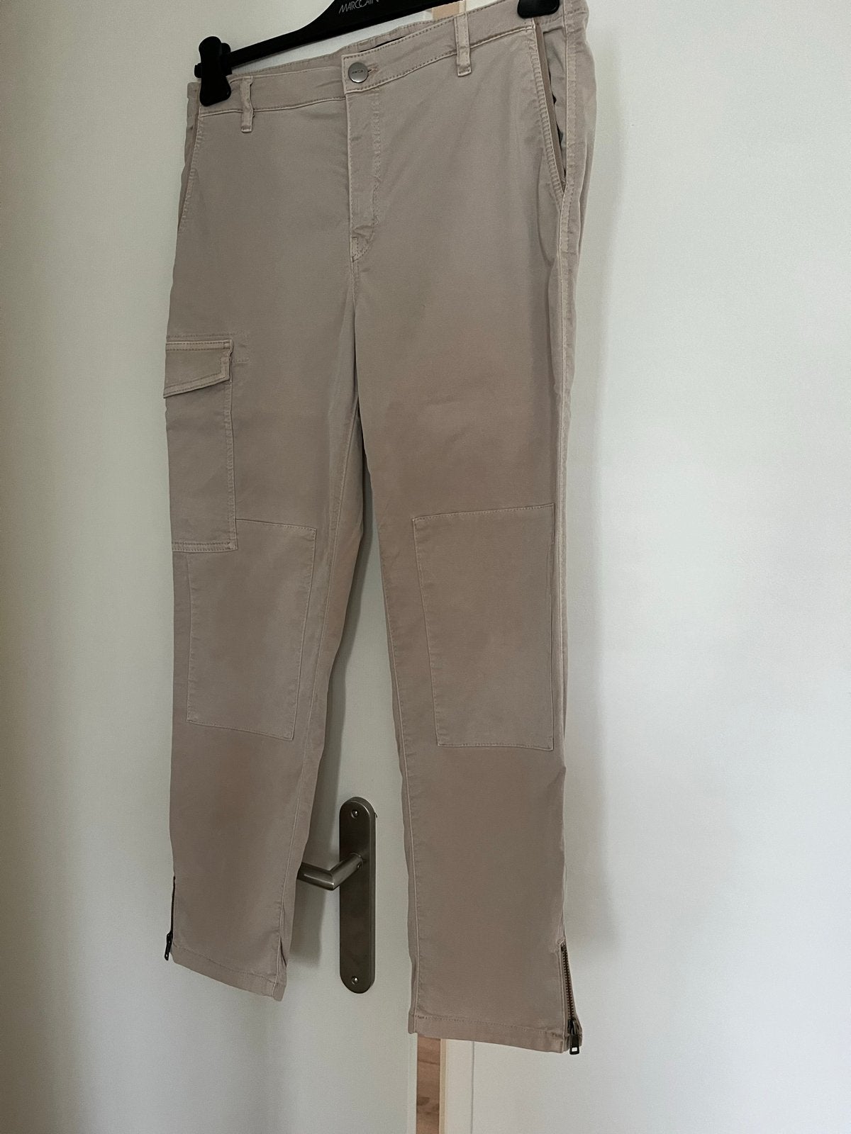 Marccain z.g.a.n. sportieve broek maat 40/42 N4, Beige, Maat 42/44 (L), Ophalen of Verzenden, Zo goed als nieuw