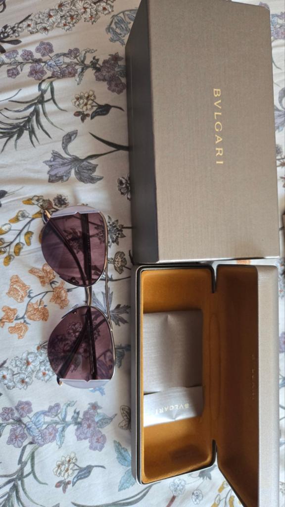 Bvlgari zonnebril dames, Ophalen of Verzenden, Bril, Overige merken