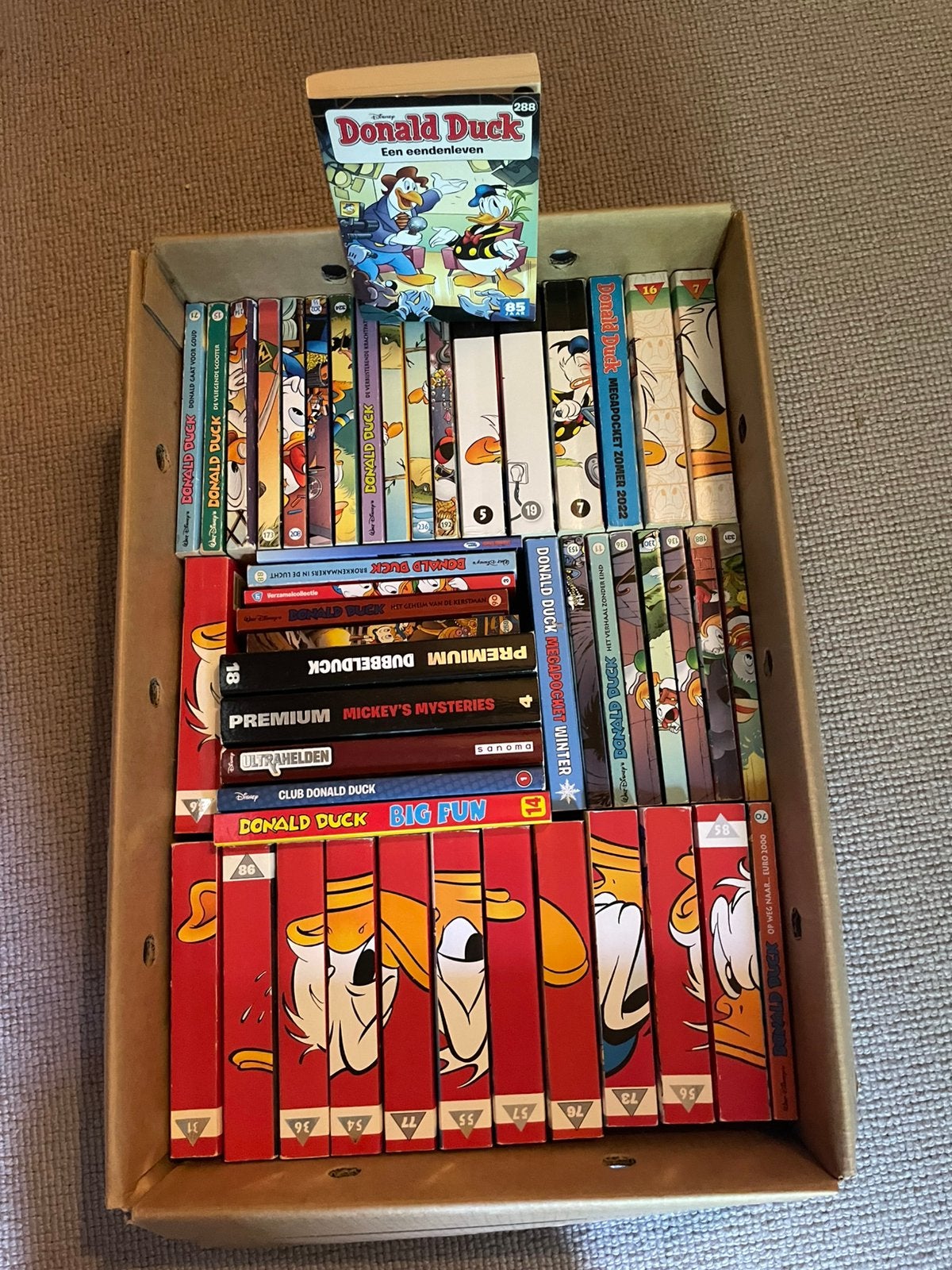 Circa 50 hele mooie donald duck pockets, Meerdere stripboeken, Ophalen, Zo goed als nieuw
