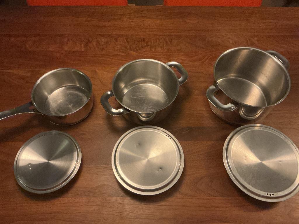 Pannenset IIttala, Huis en Inrichting, Keuken | Potten en Pannen, Ophalen, Pannenset, Zo goed als nieuw, Rvs
