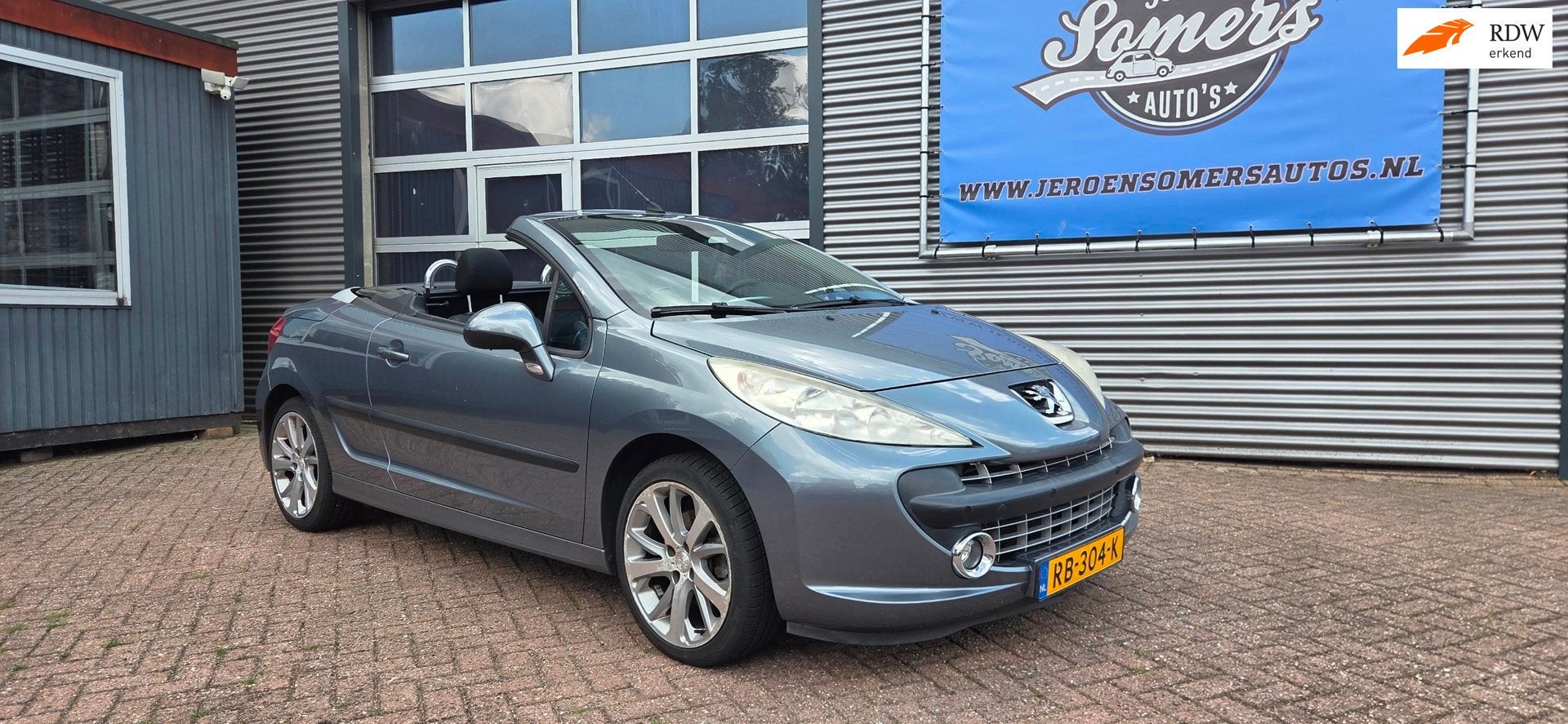 Peugeot 207 CC 1.6 VTi, Gebruikt, Zwart, 4 cilinders, Cabriolet