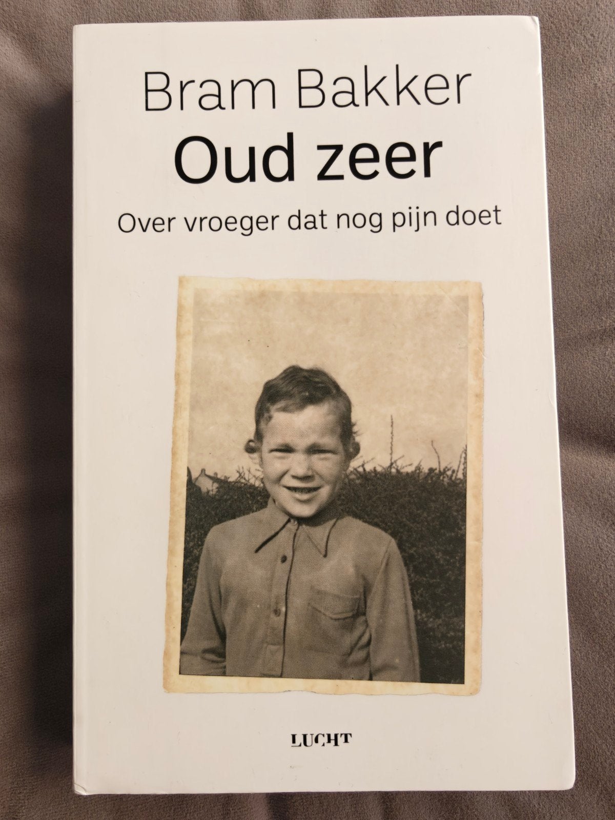 Oud zeer, Bram Bakker, Ophalen