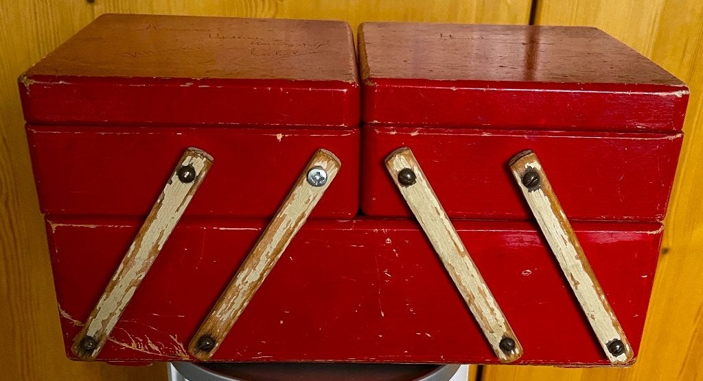 Vintage wooden red toolbox, Ophalen of Verzenden, Gebruikt